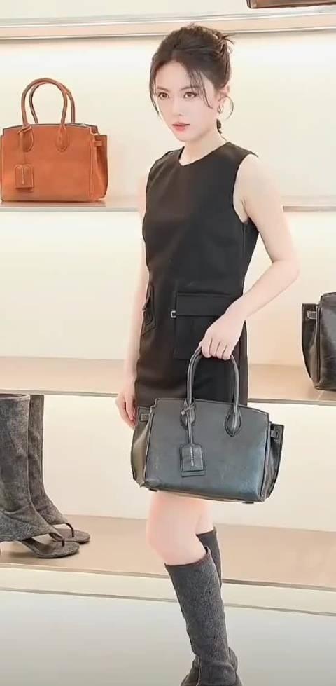 赵今麦今日成都活动状态+人气，妥妥的女顶流啊！ ​​​