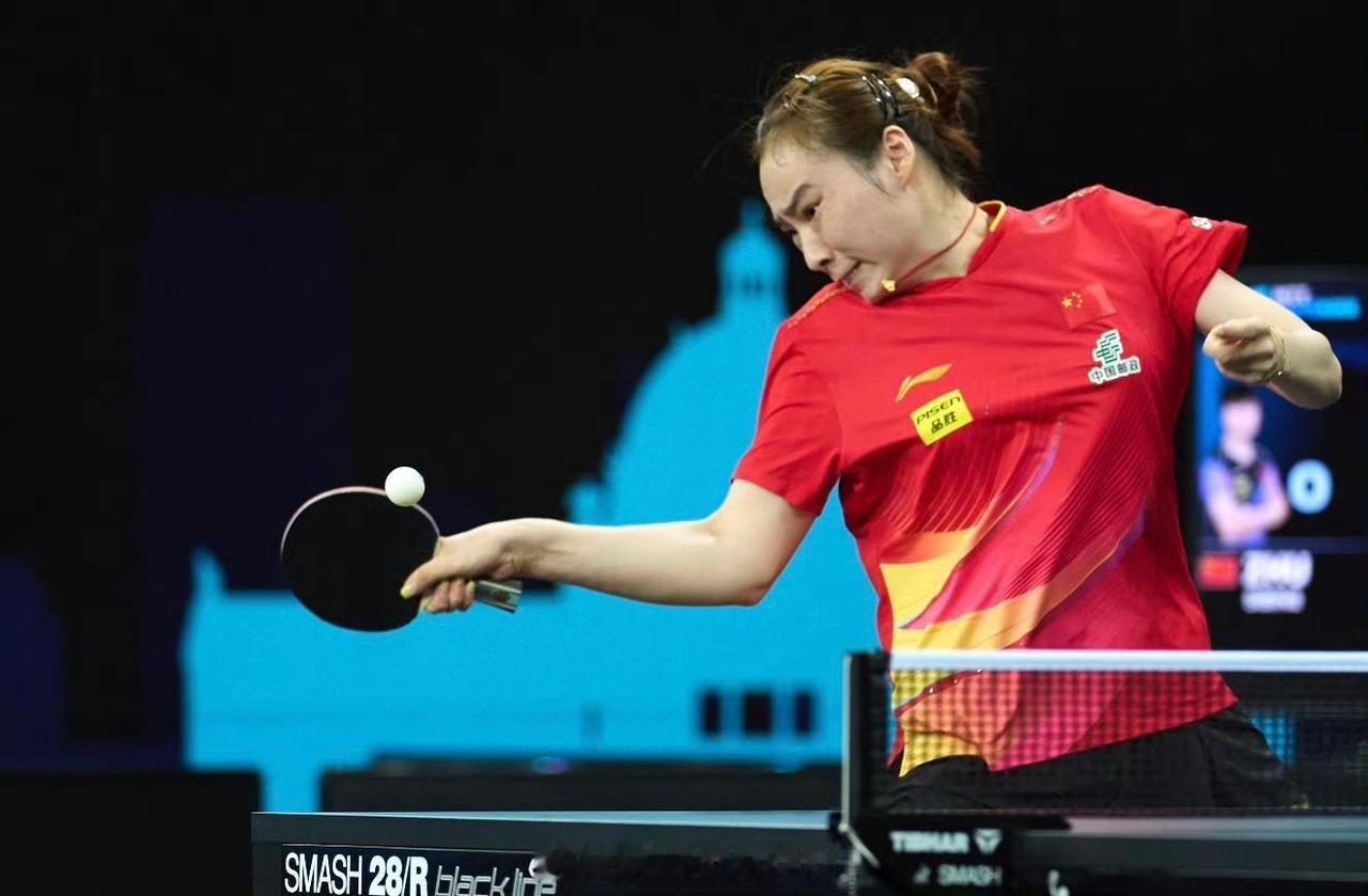 第一局王晓彤🇨🇳11-3先胜长崎美柚🇯🇵 ​​​！
这是WTT中国大满贯