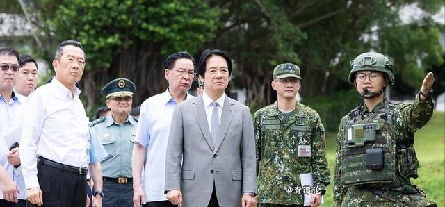 台湾中时新闻网曾发文写道：“在整体大陆架构之下，‘国军’的地位就清楚了：‘武装叛