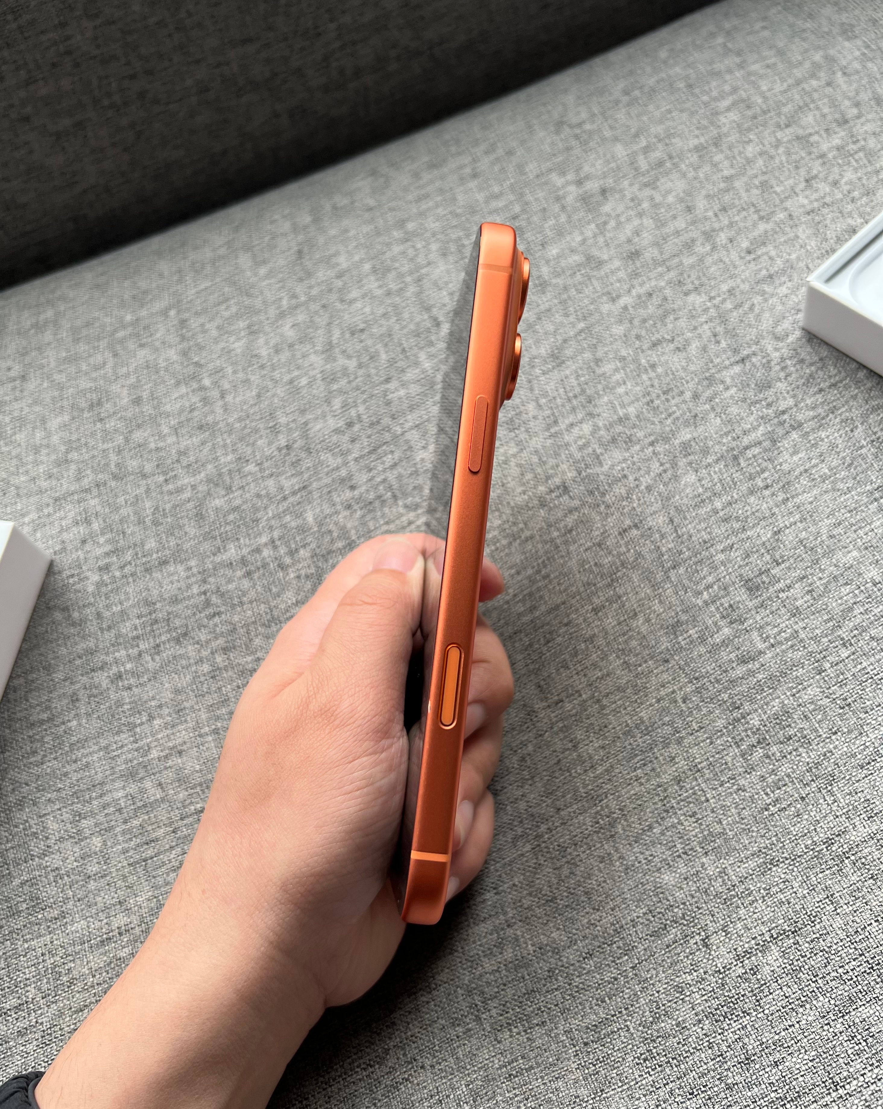 iPhone17 Pro Max 512G 星宇橙，屏幕完美，中框磕碰 ，电池效