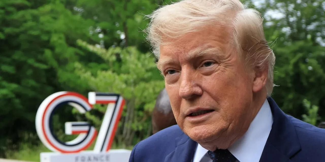 特朗普昨天发文说：“在法国举办的G7峰会期间，意大利总理梅洛尼三番五次主动求我和