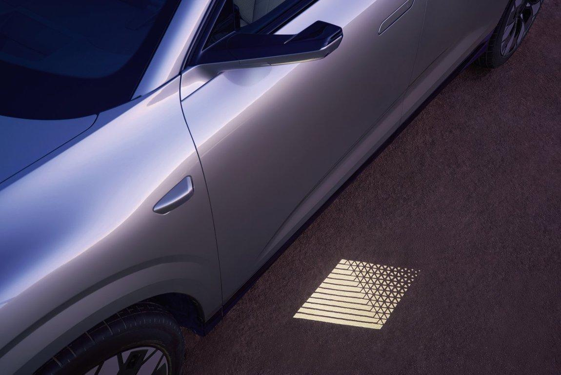 4月17日，奥迪携手上汽创立奥迪创新技术中心，成为奥迪在海外设立的第一个智能电动