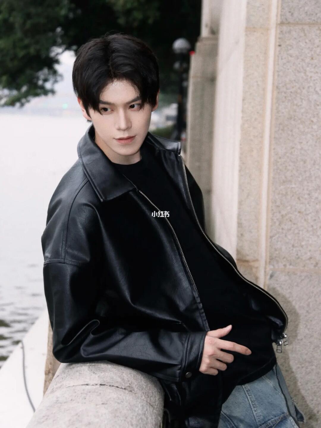 春日街头穿搭 | 每天都想遇见不一样的自己