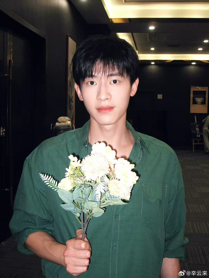 谁家cp分手了还要带娃 杨小芳和祁小伟在带娃这件事上的默契真的让人意外，分开后反