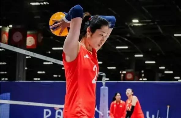 铁人杯女排三强赛将启，五位国手参赛：

辽宁：丁霞
天津：李盈莹、王媛媛、王艺竹