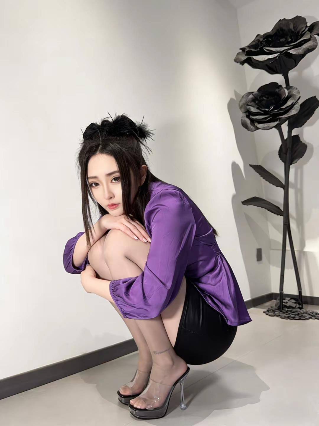 拥抱自己 爱你老己。