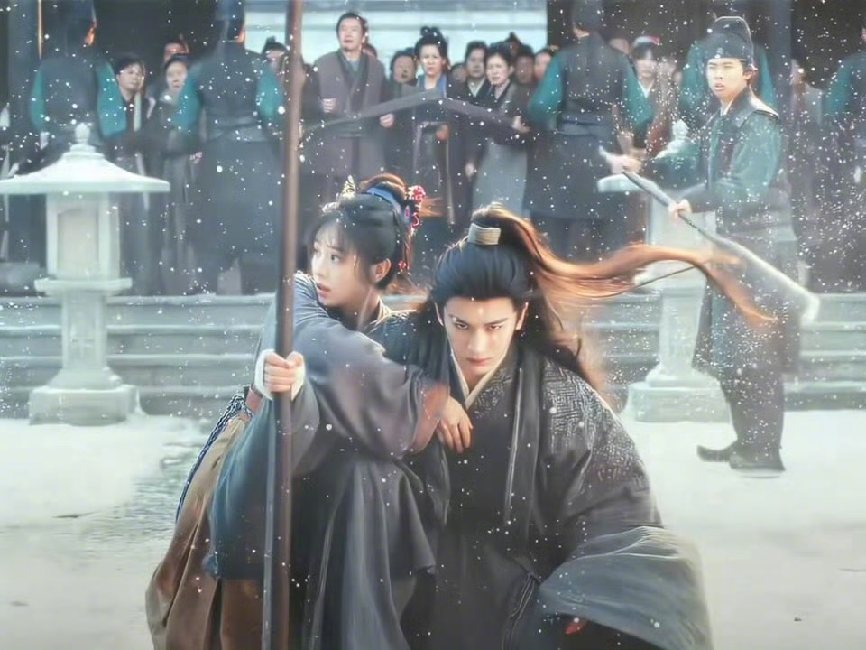 张凌赫人生镜头逐玉里的谢征真的杀疯了！每一帧都精致到发光，颜值稳定输出，随便一截