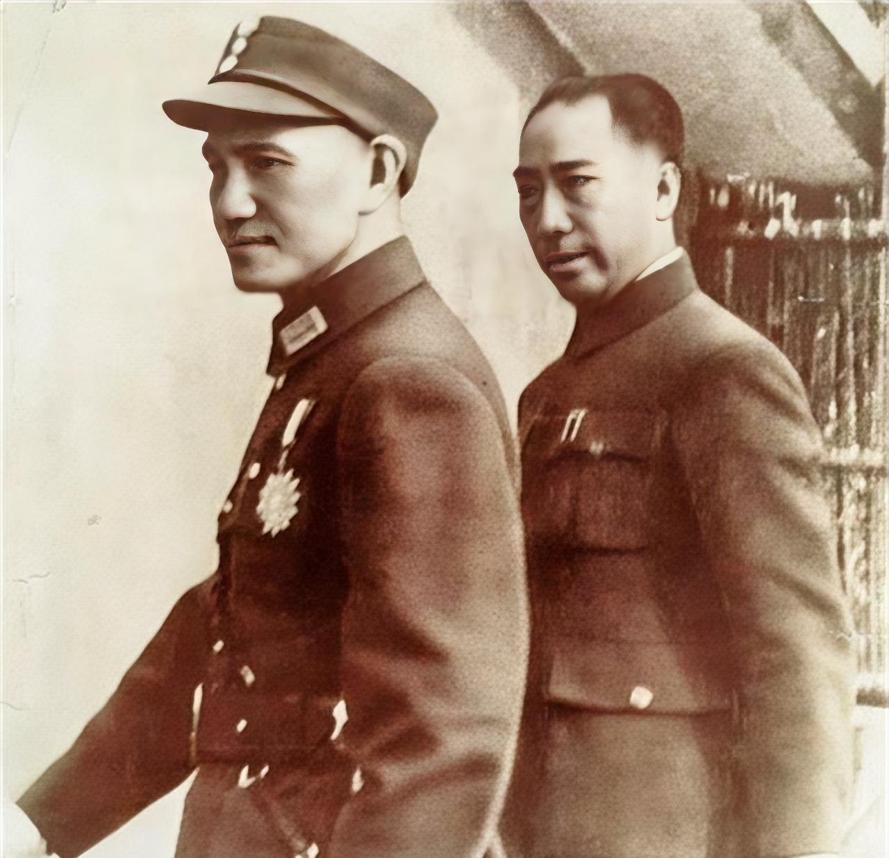 1942年，得知李开峰投敌后，戴笠一怒之下直接放话：“谁铲除李开峰就赏他20万大