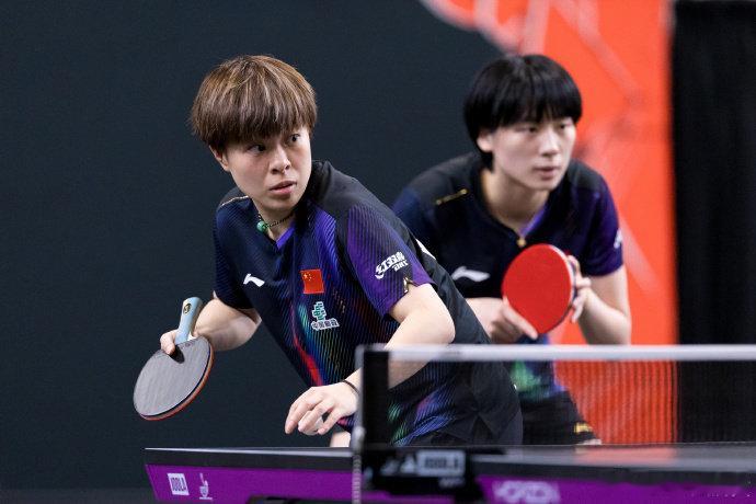 王艺迪陈熠晋级女双四强王曼昱蒯曼vs王艺迪陈熠WTT美国大满贯女双1/4决赛，王