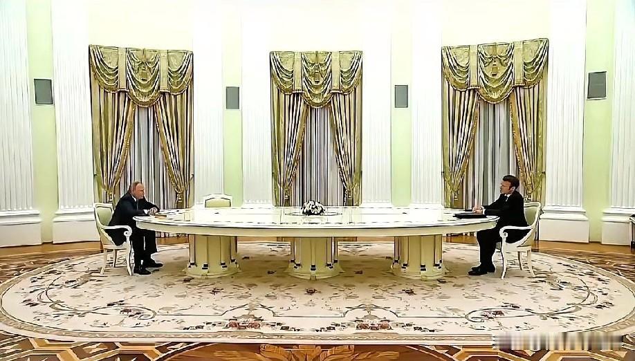 12月19日下午的最新消息，速报，全都不容错过，第四条：马克龙：应与普京重启对话