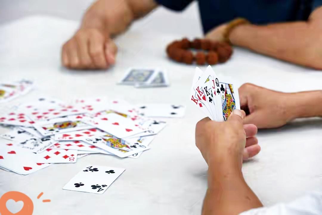 【震撼揭秘】黑手党操控NBA赌局，高科技作弊手段堪比间谍大片！

> X光透视牌