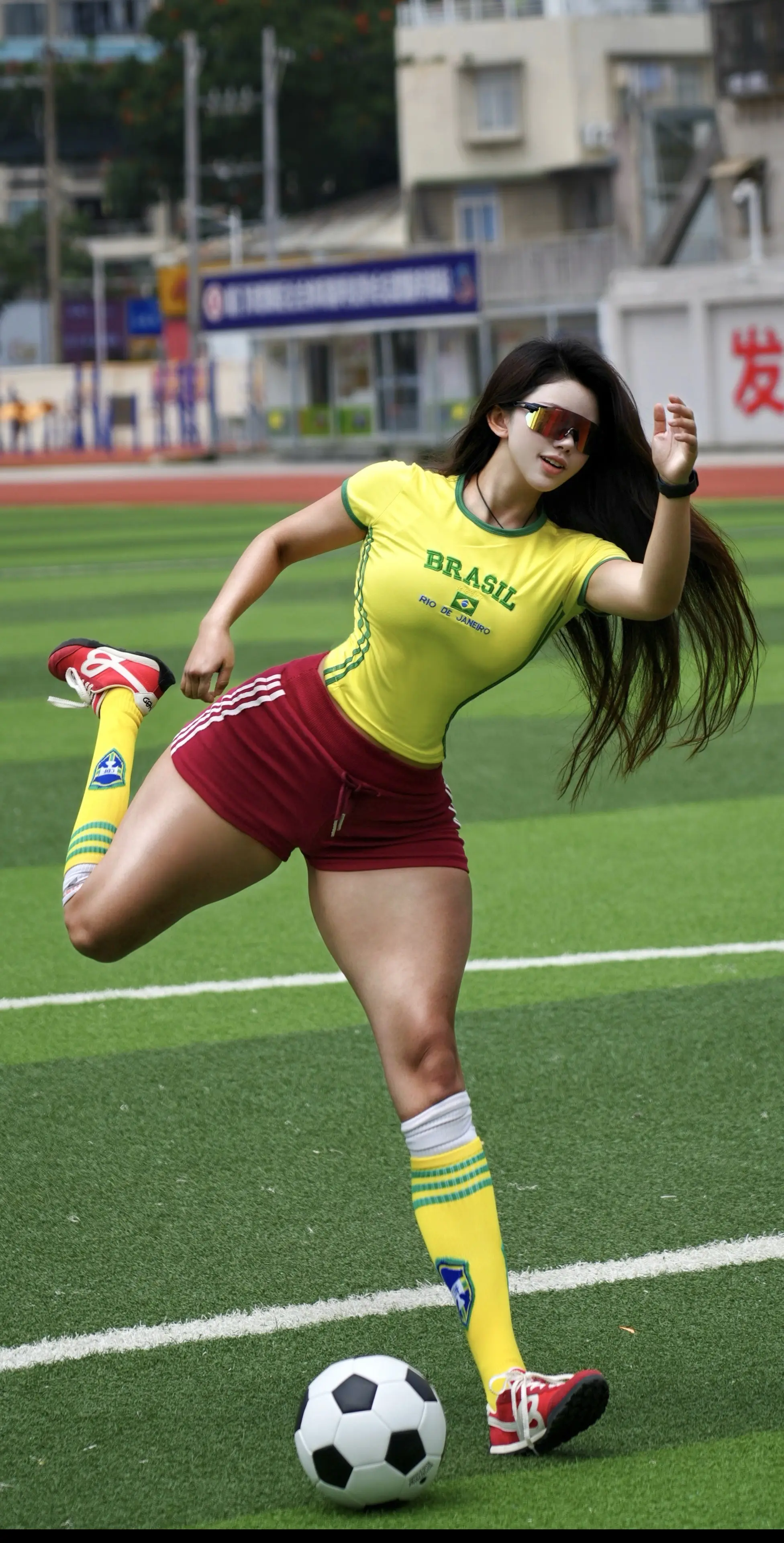 话放在这了 休想从我胯下轻松过去 ⚽️!