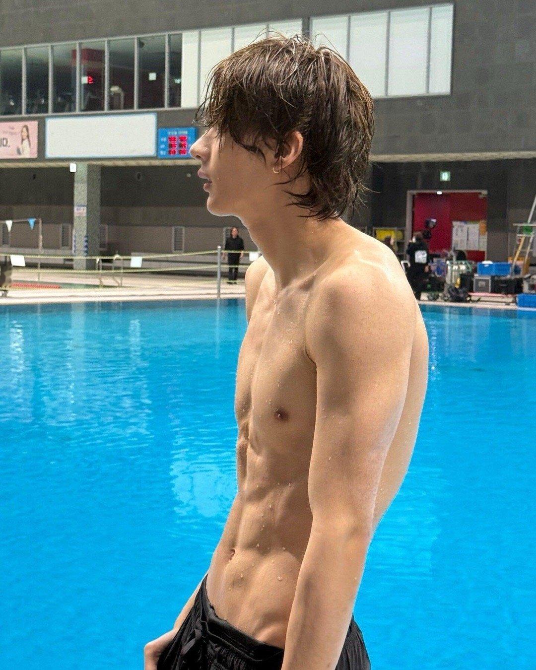 没有不馋李灿荣身体的义务