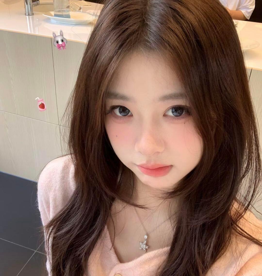 𝐖𝐞𝐂𝐡𝐚𝐭｜女生头像｜氛围感女头丨优质女头丨审美积累｜古早｜可爱 