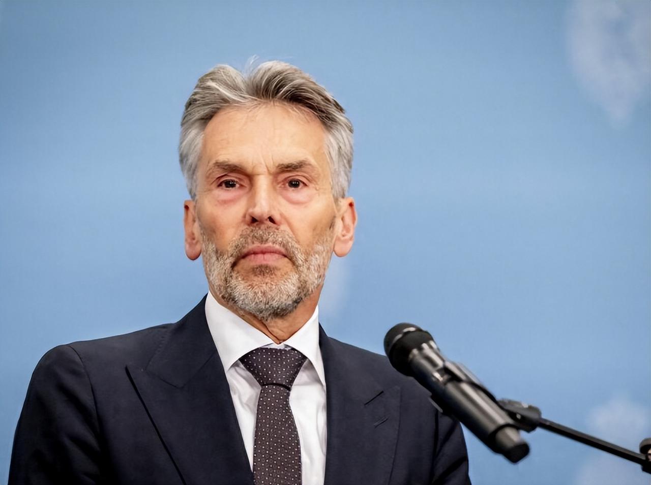 2019 年，中国闻泰科技耗资超 300 亿元收购安世半导体，创下当时中国半导体