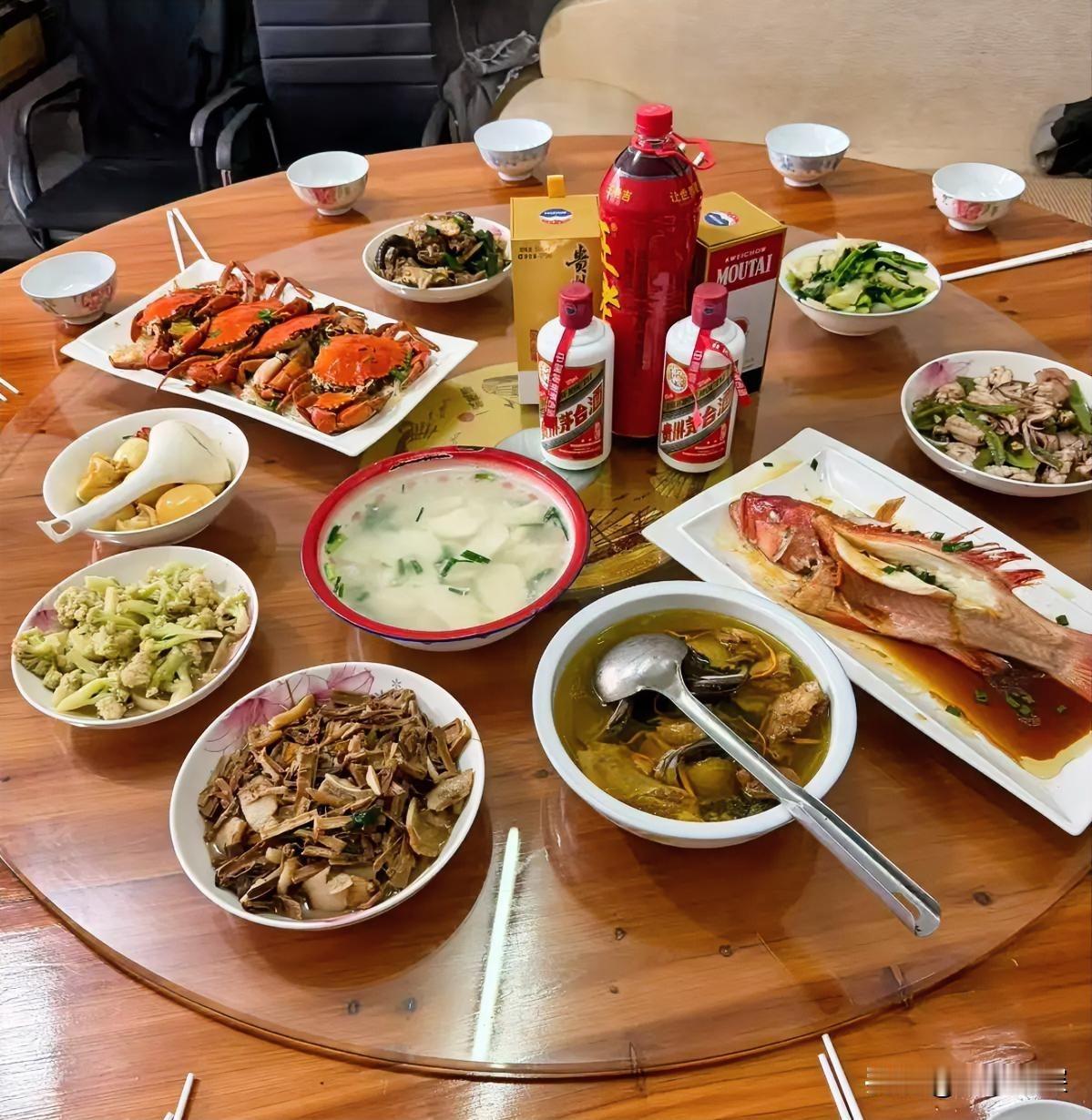 刚刷到一位老哥的帖子，差点破防。大过年的，别人家爆竹声声、亲友聚会，他在异乡感受