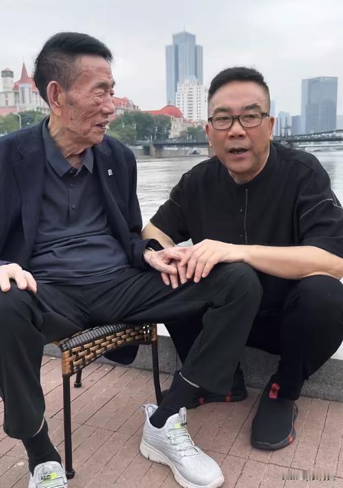 杨少华曾经说想要拿杨议换一个女孩，因为家中男孩太多了。如果不是母亲阻拦，恐怕杨议