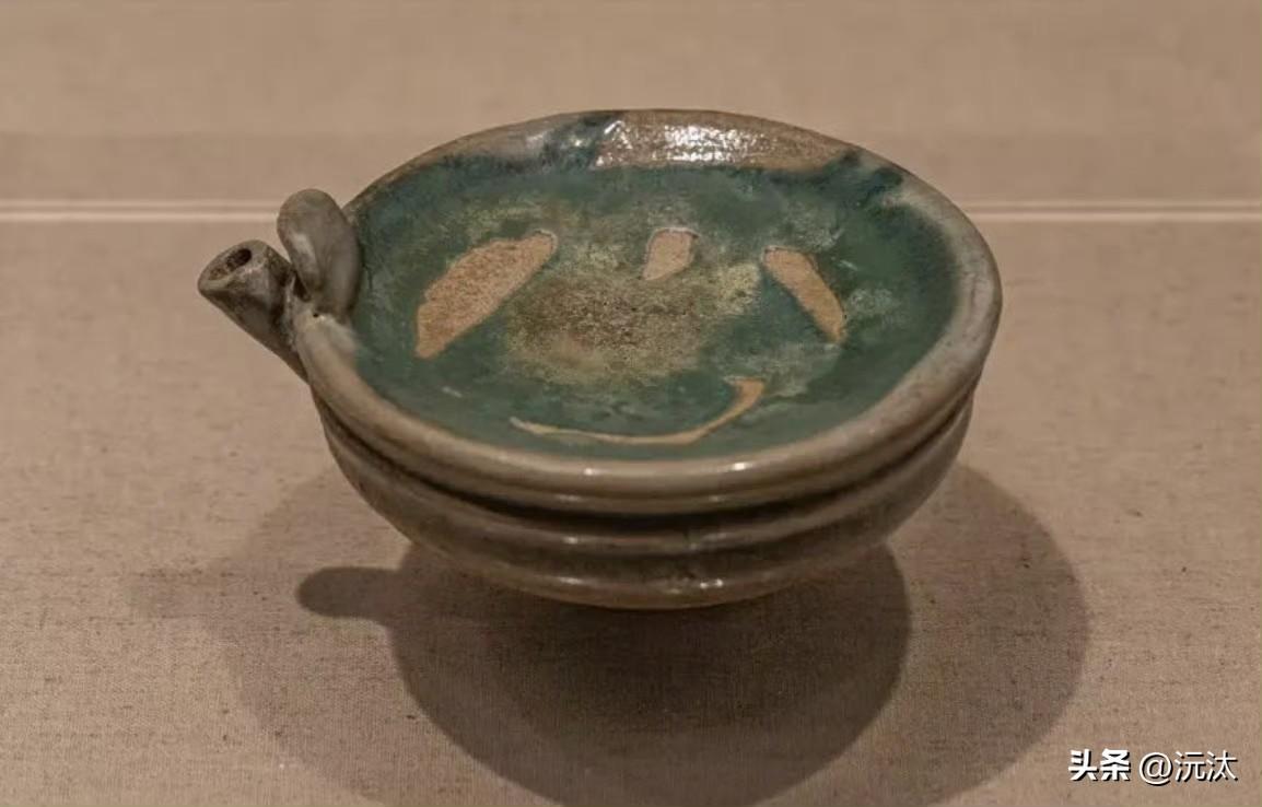 灯下读书 沅汰博物馆 

感觉宋朝人特别爱读书，经常挑灯夜读，这成为一种生活方式