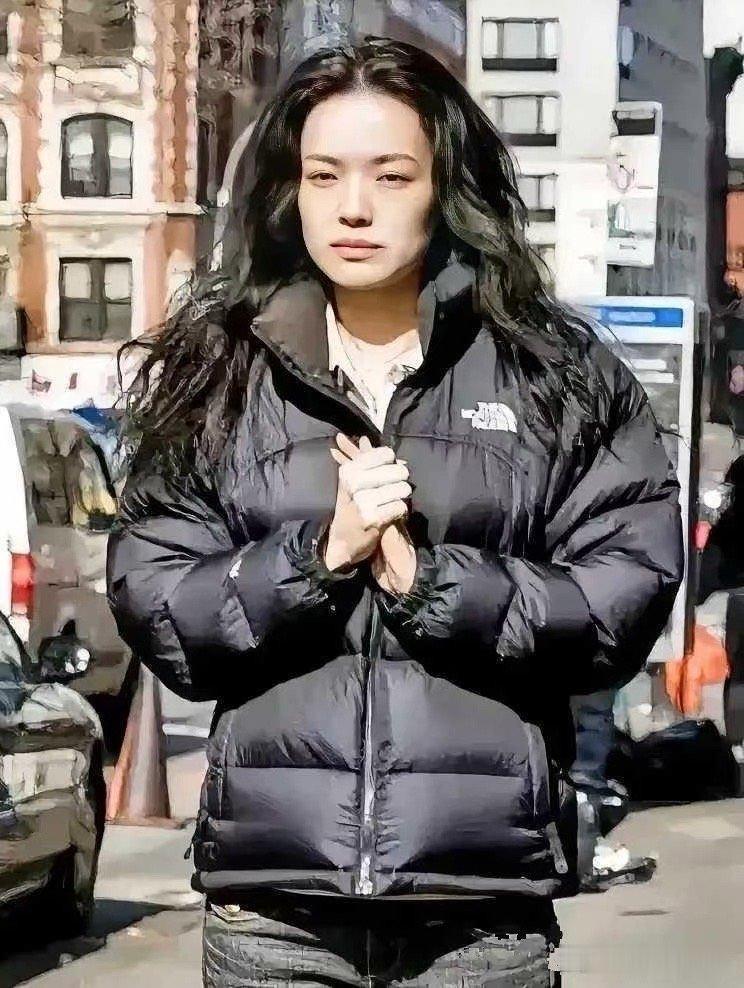汤唯和舒淇的共同点都是个性十足的美女 ​​​