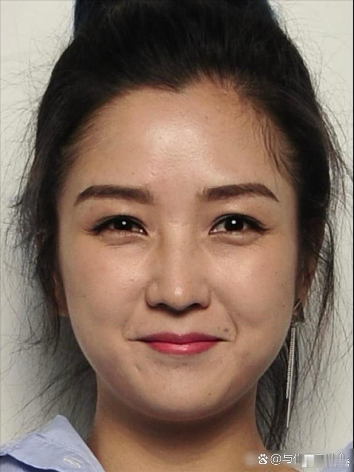 何洁，大众选出的超级女生，虽普通但唱功超群 ​​​