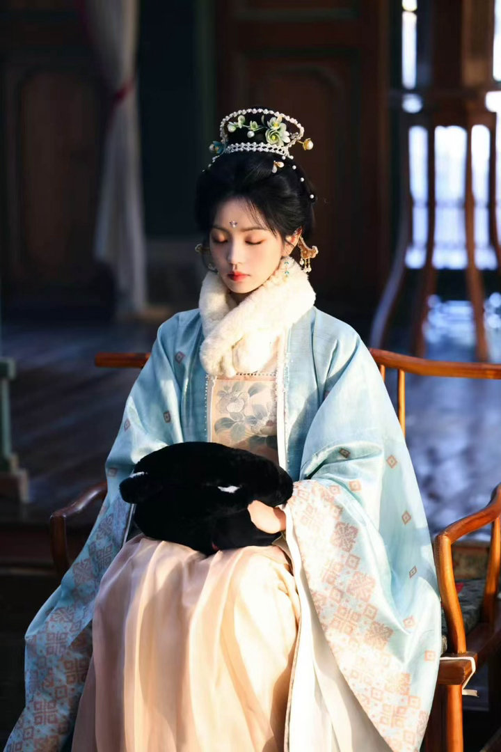 毛林林田曦薇逐玉缘份嫁金钗续上了毛林林演完张凌赫的妈演田曦薇妈 毛林林堪称古装剧