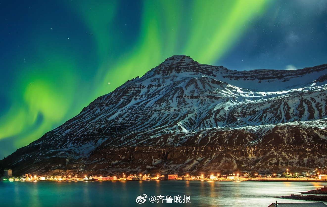 与快乐相拥，与幸福相伴，奔向美好的明天。#晚安# ​​​