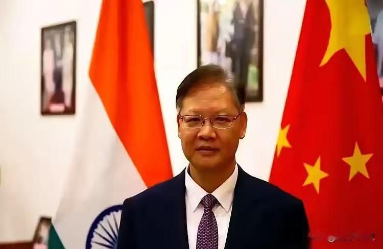 使馆的那份“理性”呼吁，发布在网络上的时候，让无数人嗓子发紧。大街上天气热归热，