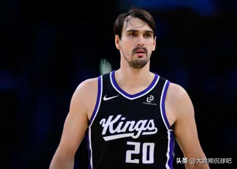 萨里奇被活塞裁掉，国内多支球队已报价！
萨里奇刚刚被活塞裁掉就成了抢手货，据说国