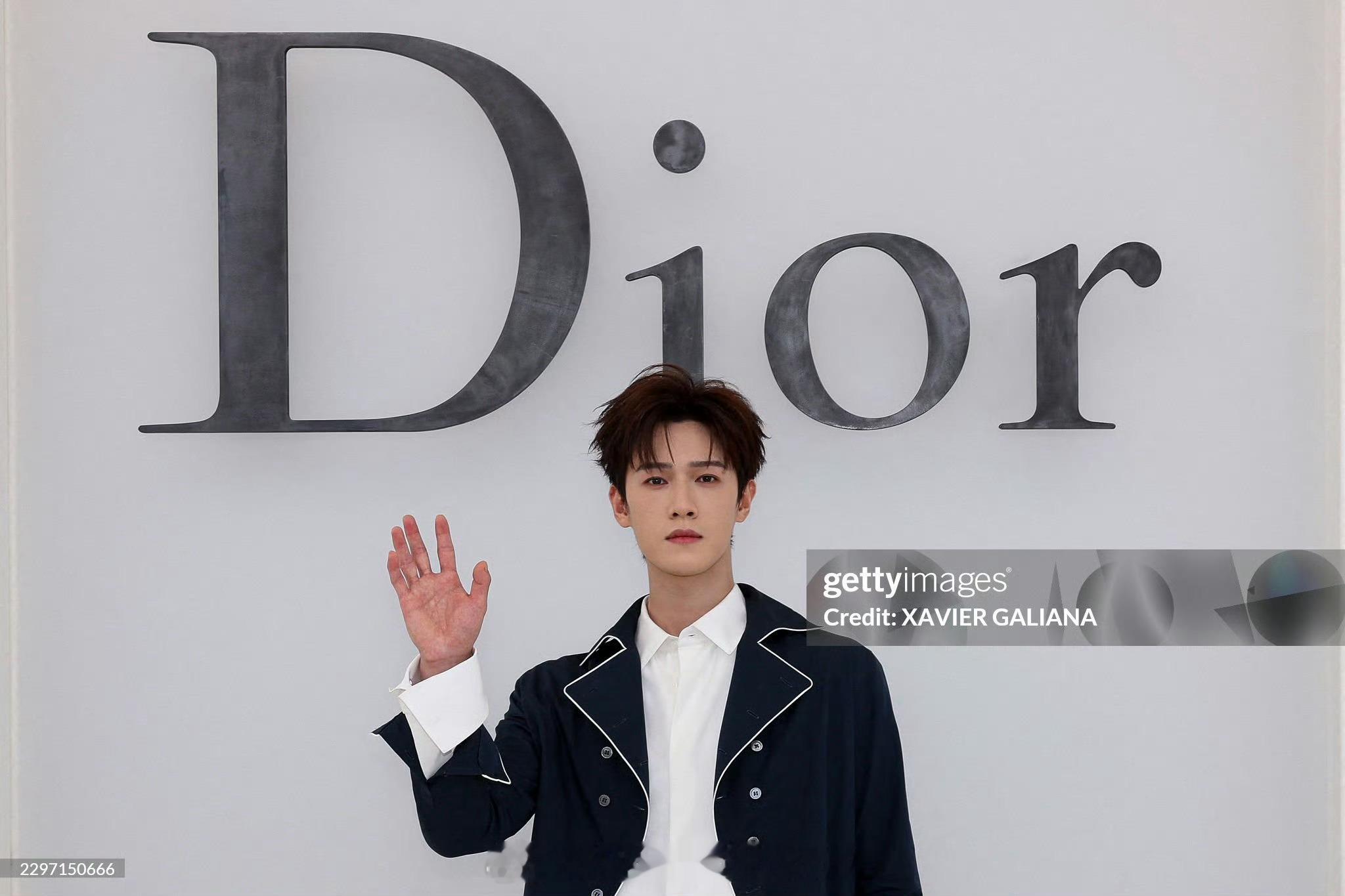 迪丽热巴、李昀锐、谷爱凌Dior大秀G社生图Dior大秀迪丽热巴 明艳美人 ​​
