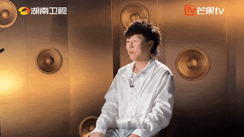 胡彦斌过得最紧张的一个生日歌手2026一边竞技比拼一边过生日，胡彦斌称这是最紧张