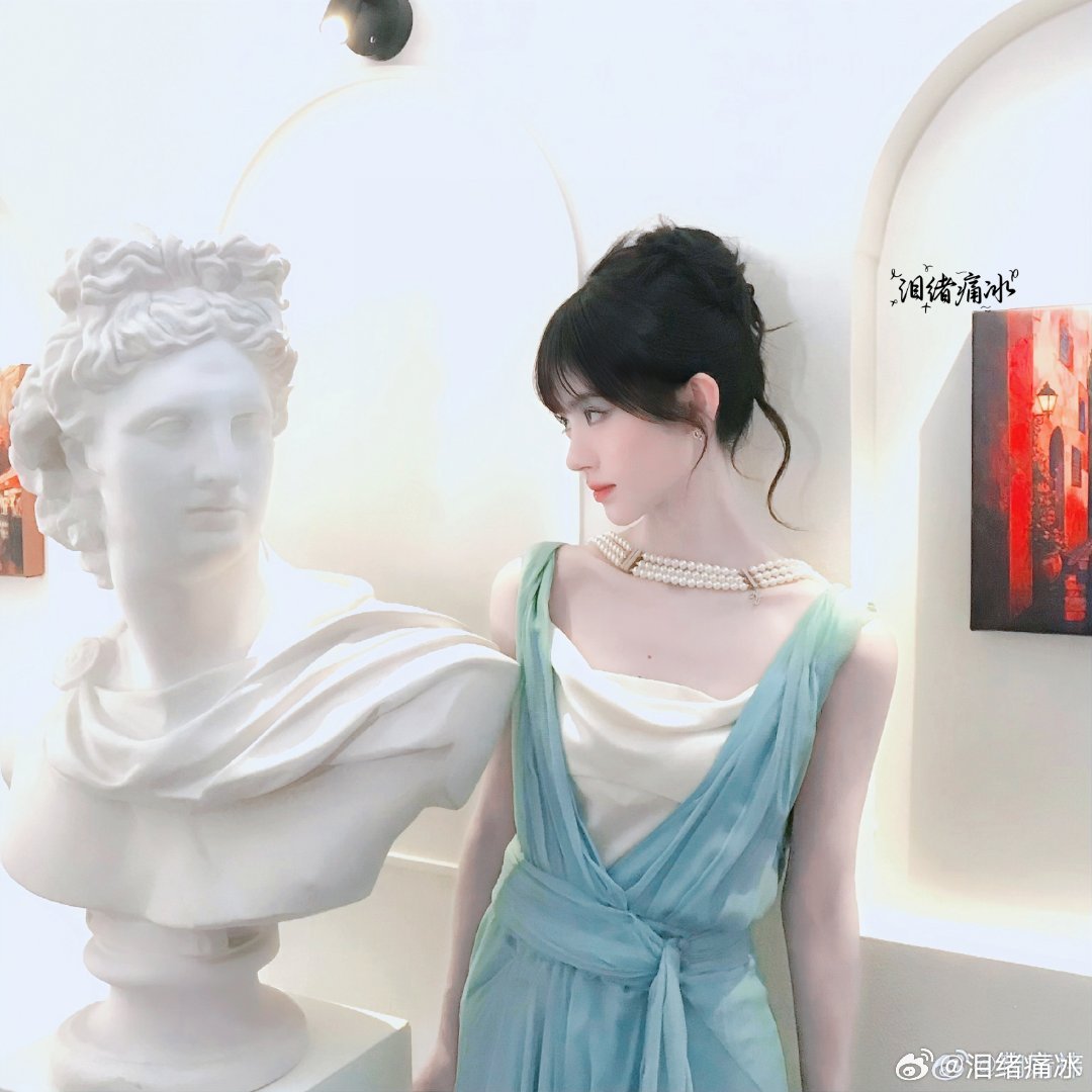 ꩜ᯅ꩜糟糕要被萌晕噜! !鞠婧祎锁骨窝能装下珍珠项链 ​​​