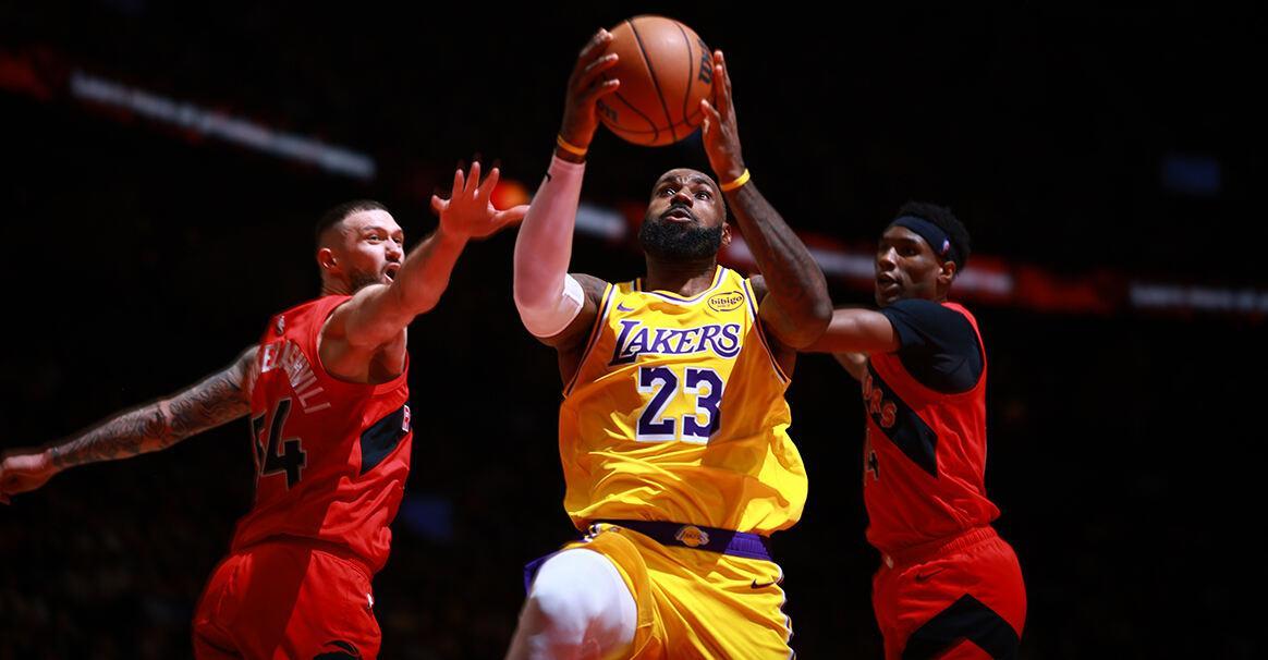 终于明白詹姆斯为什么不退役了？
不是他不没想过，
而是进入NBA生涯的末期，他再