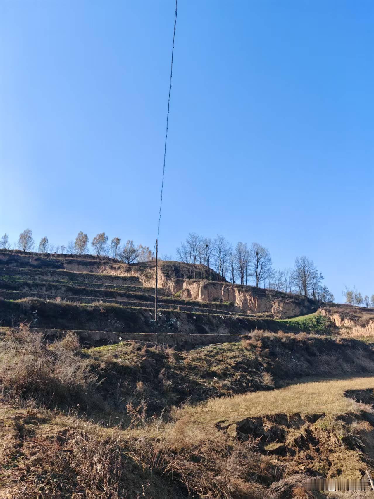 现代版隔空术见过吗
这种镜头是不是在电影和电视剧里出现过
没想到它也会出现在现实