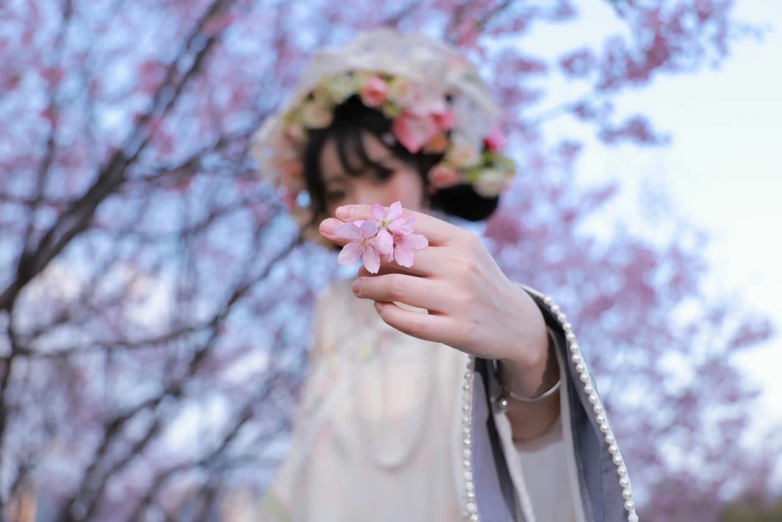 你记得花 花就不会枯萎。向江南折过花