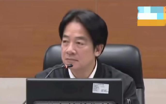 台北车站袭击事件后，绝对有人指使，还有人恐吓下一个袭击地点是高雄车站。
幕后玩家