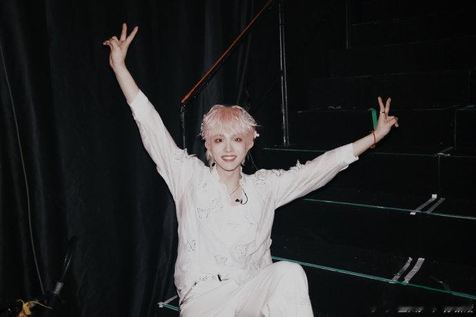 苏新皓浪漫主义演唱会结束长文苏新皓浪漫主义演唱会总结 苏新皓浪漫主义演唱会结束长