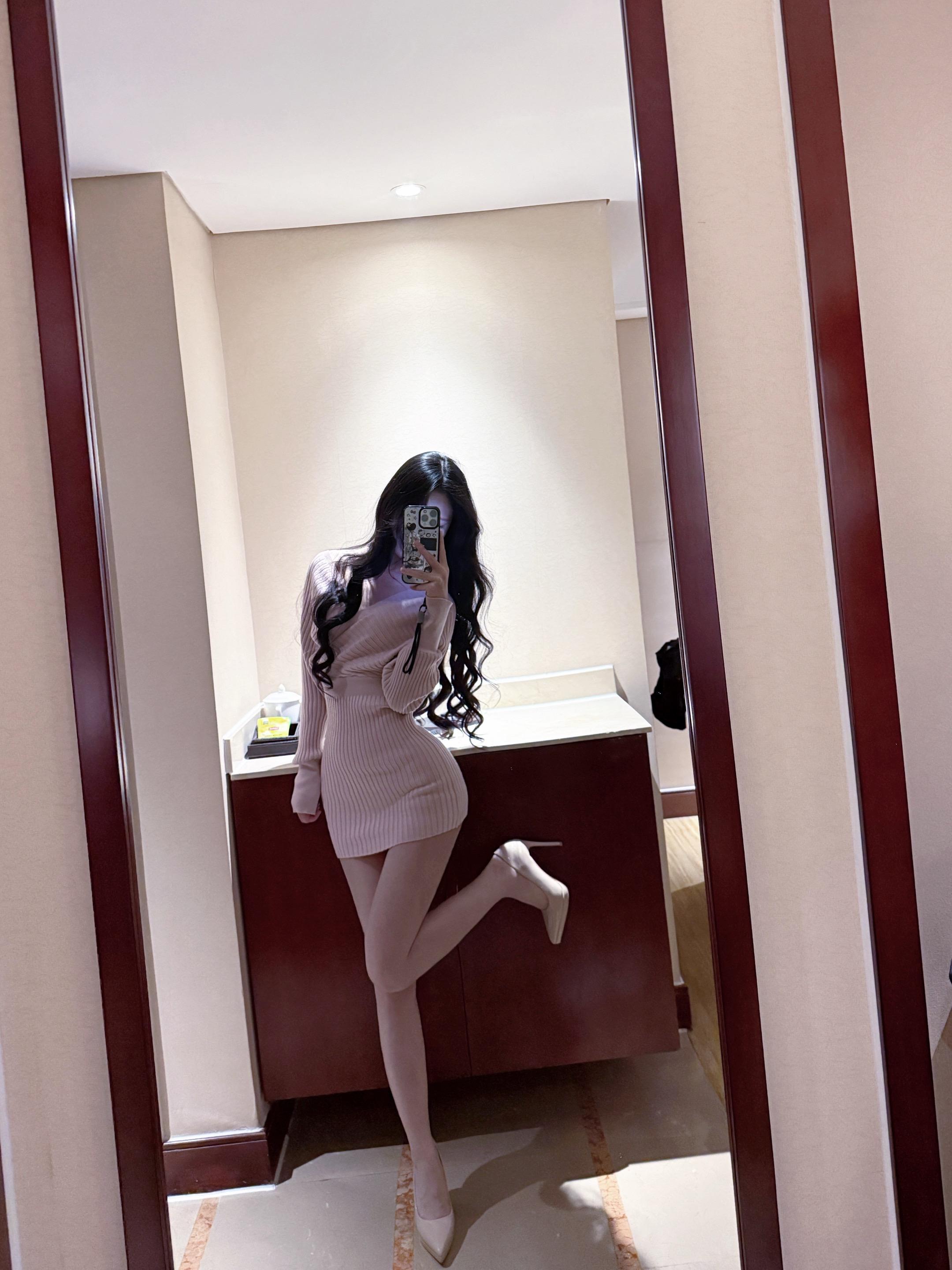 你根本没有办法恨我看到我这张脸你会再次爱上我