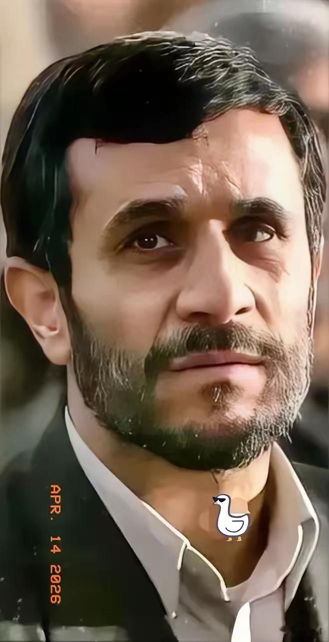 伊朗传来新消息！
2026年4月15日，伊朗扔出了一颗让全世界都傻眼的“精神核弹