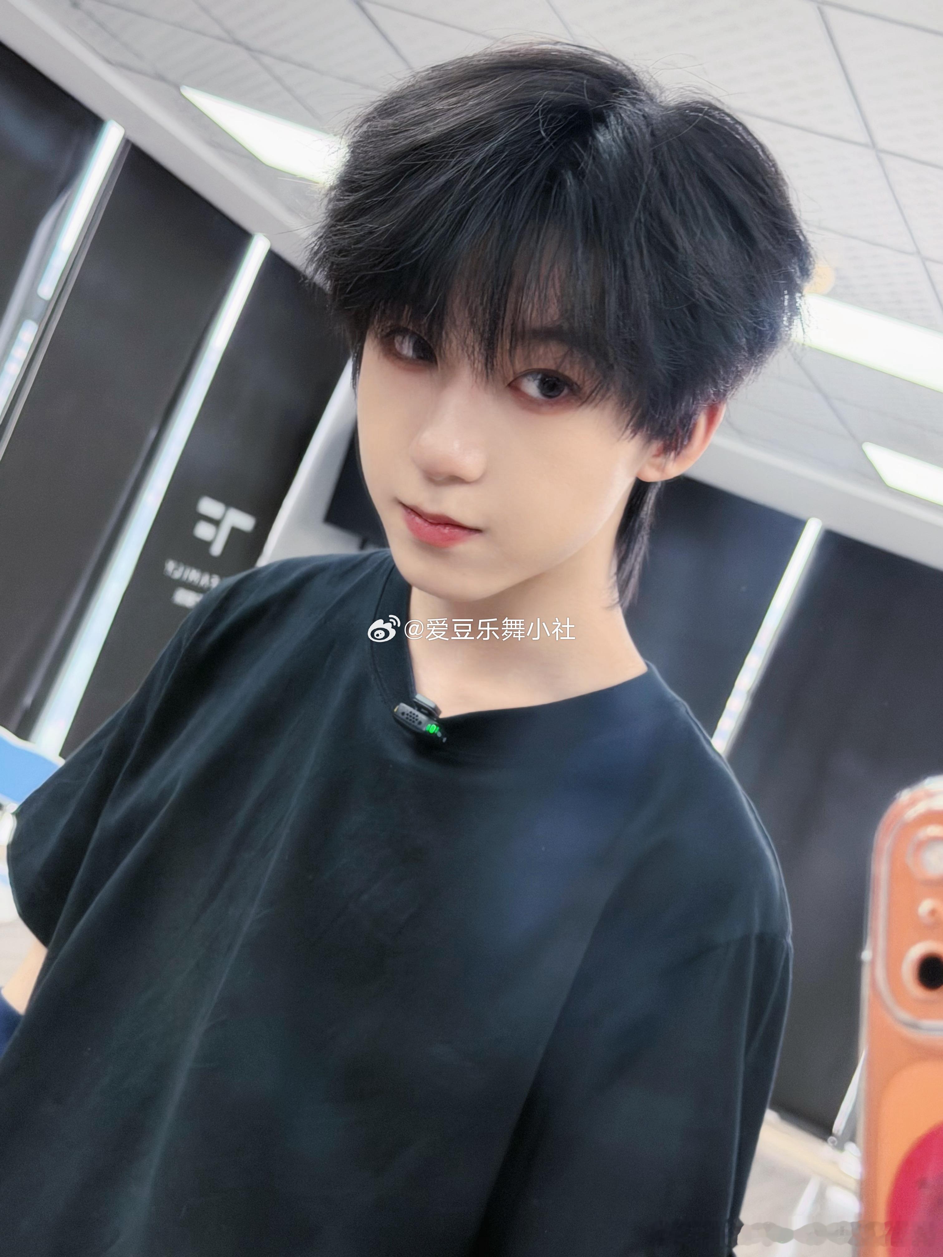 【杨博文】杨博文公开三周年应援 杨博文发微博了，公开三周年快乐