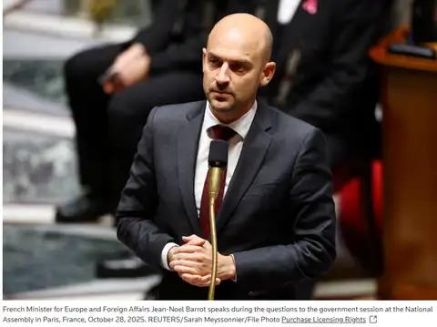 11月13日，据央视新闻直播间报道，昨天，法国外交部长让、诺埃尔、巴罗表示（图1