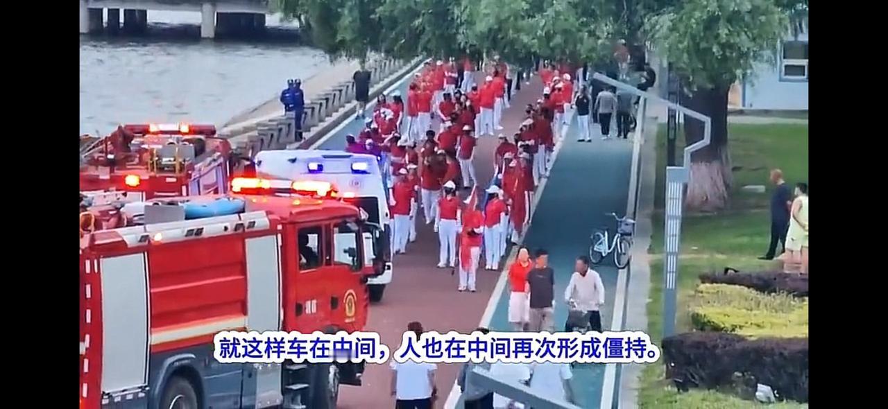 一个文明的社会，应该既能保障公共秩序，又能宽容不同生活方式的表达。暴走团争议的解