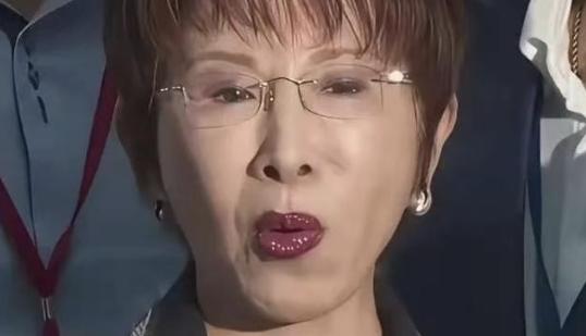 针对两岸统一，洪秀柱也太让人失望了！说白了，洪秀柱居然建议两岸先签一个“和平协议