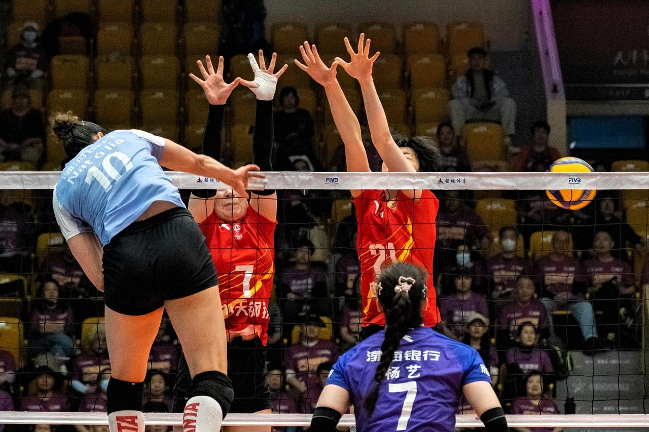 江苏女排绝地反击｜破局天津的4套战术调整方案
 
核心思路：保一传、活副攻、冲发