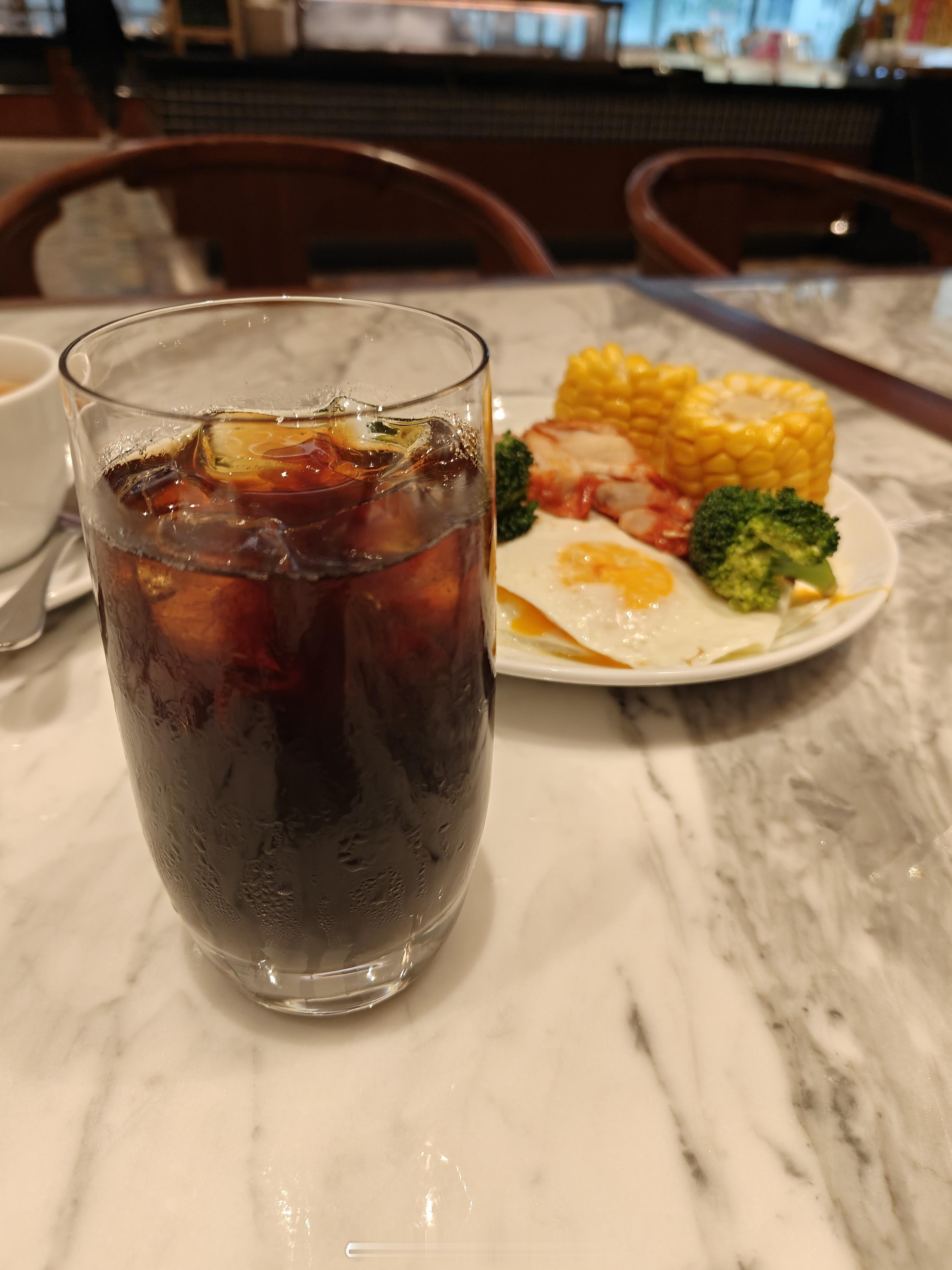 好久没出差，甚至只是在广州出差好处就是，早餐可以点肠粉又可以跑自家的广深续航路线