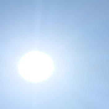 是阳光明媚的一天啊，出门啦 