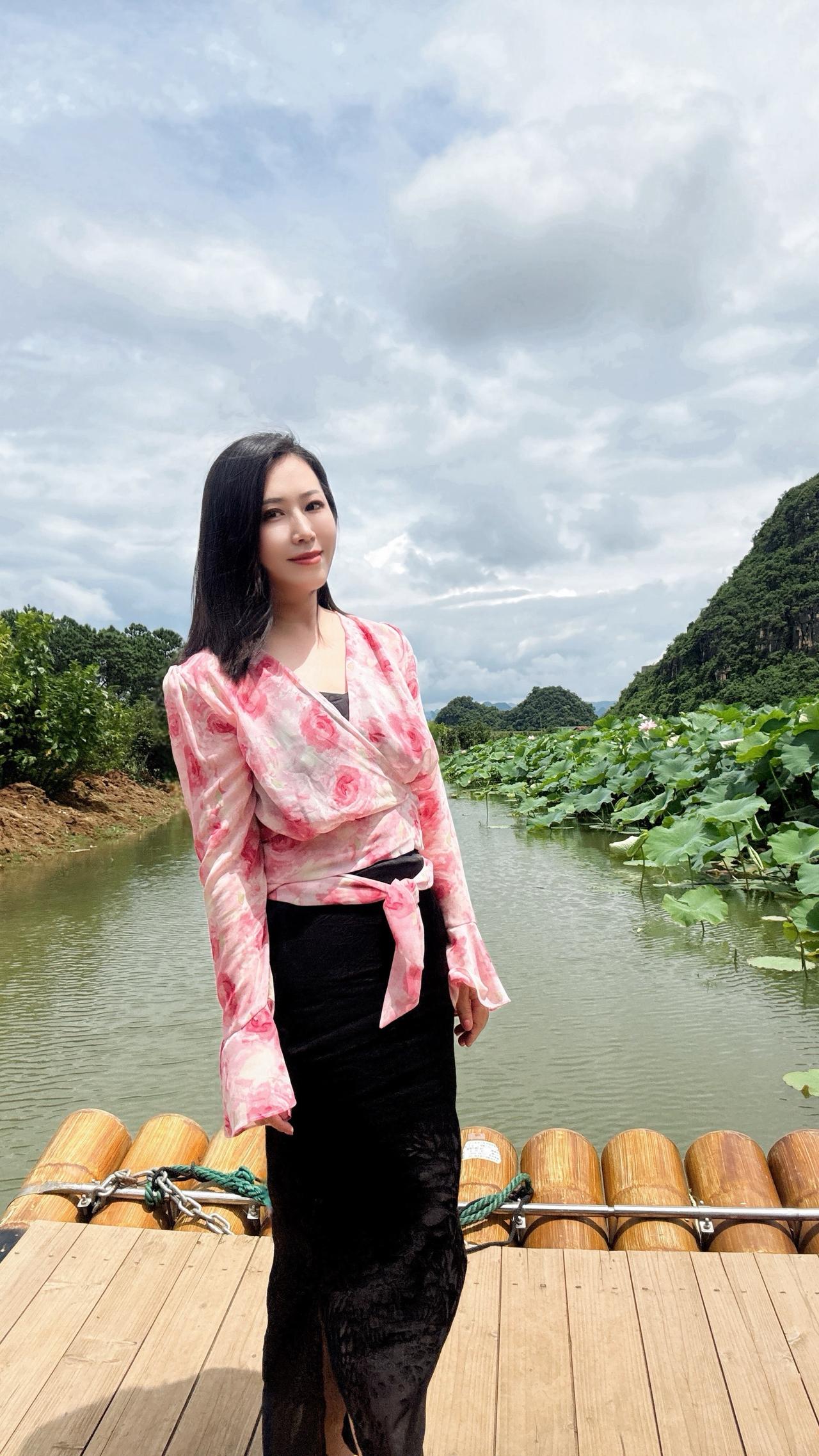 眼缘真的很重要，有的人看一眼就会喜欢一辈子，而有的人就算看了一辈子也喜欢不起来。