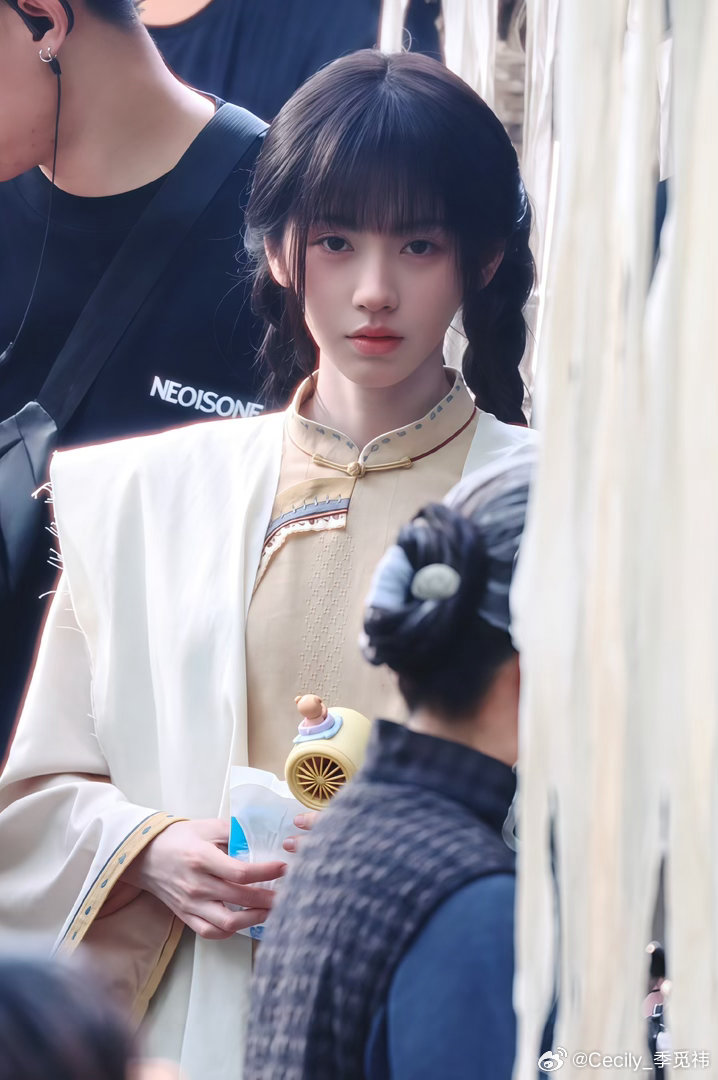 🍊💙鞠婧祎苏绿夏 🍊💙鞠婧祎  ♡ ⑅ +.追星 一种无解的爱.+ ⑅ 