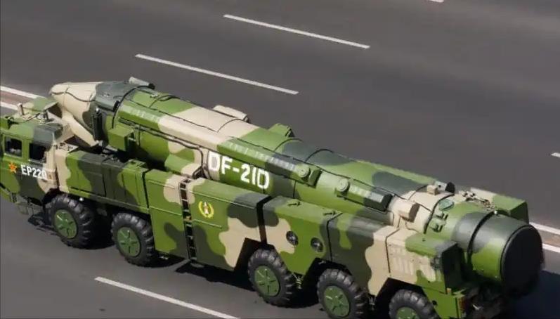 如何彻底摧毁一个航母编队?
目前能有能力摧毁航母的已被证实的武器。
DF-21D