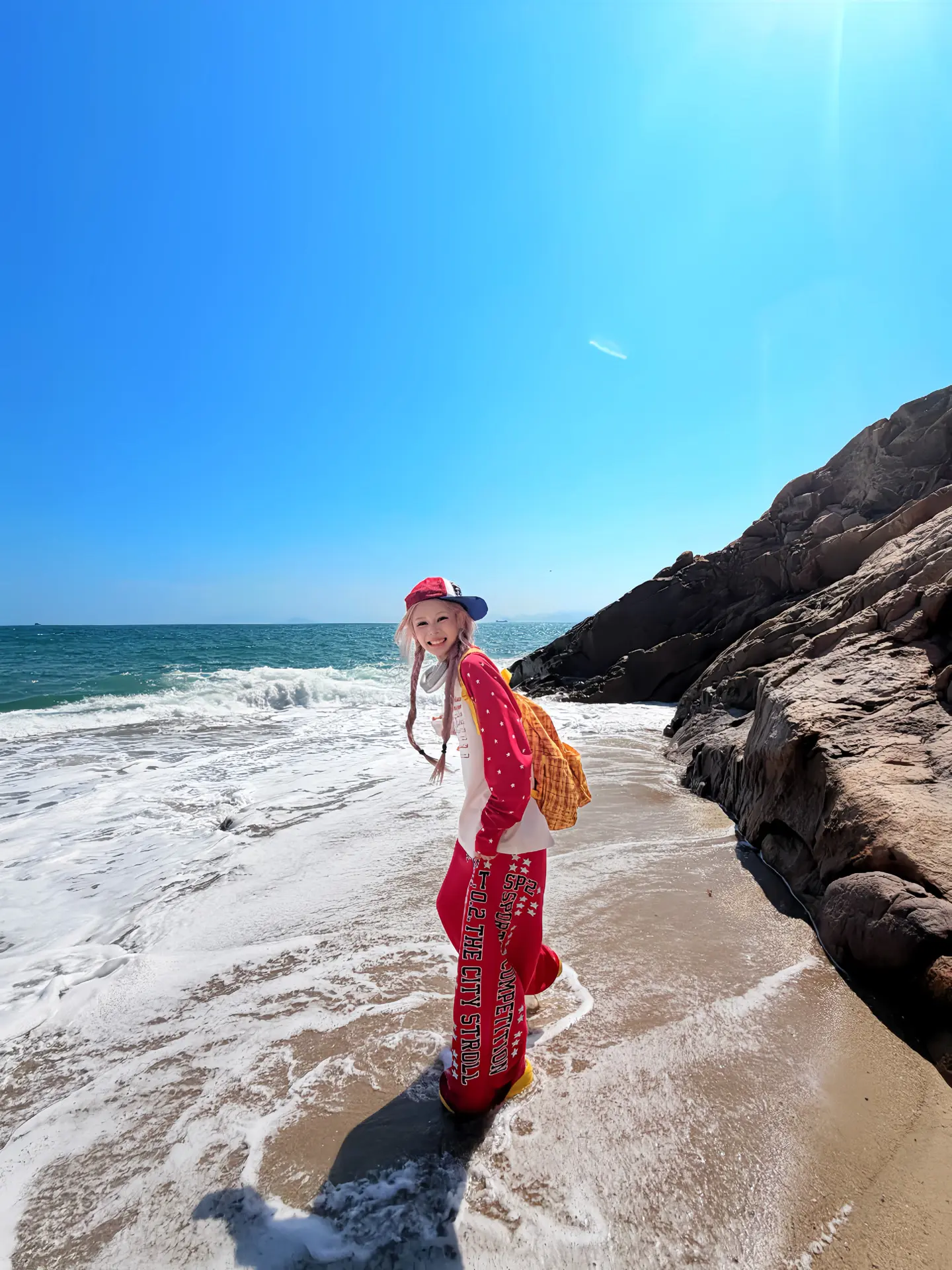 我要站在太阳下坦荡大声无愧地称赞自己