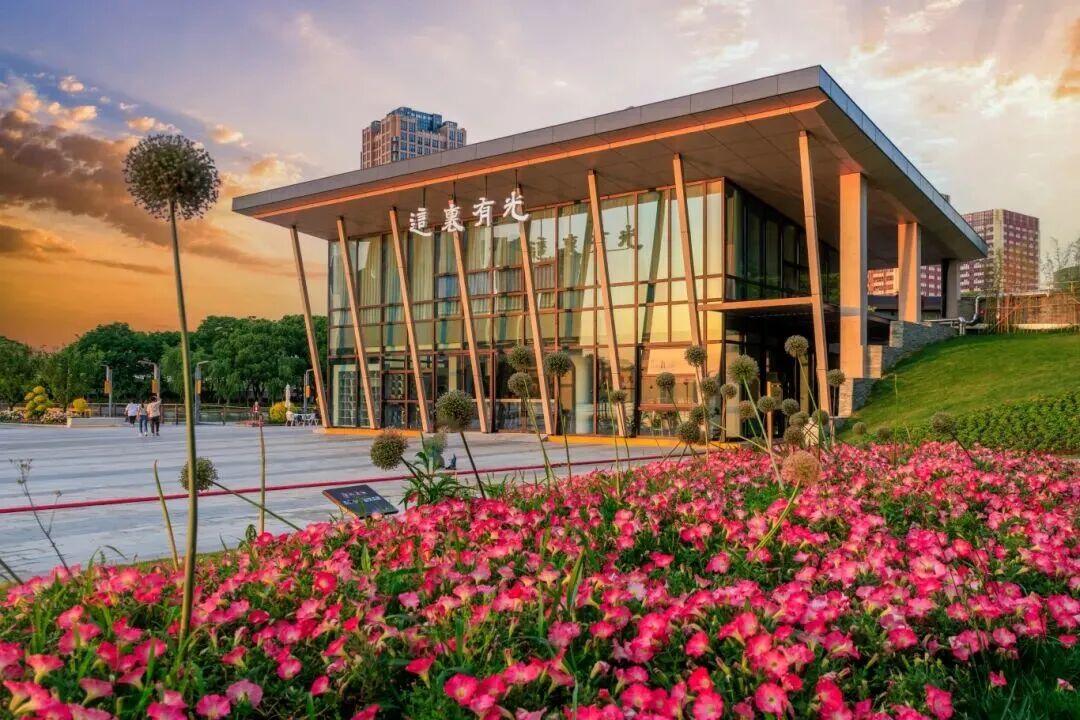 昆山周末逛吃攻略！老粮仓变文艺圣地，逛吃一整天不重样
 
昆山的宝子们，周末还愁